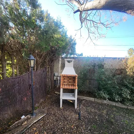 Casa Madera Urbanizacion Socorro Vakantiehuis Sevilla